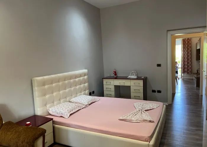 Lukas Apartament Vollga Durres
